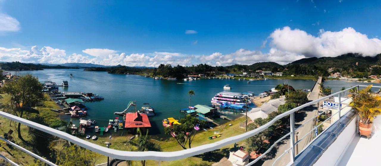 Aptos Vista Al Embalse, Frente Al Lago, Restaurantes, Bares Guatapé Εξωτερικό φωτογραφία